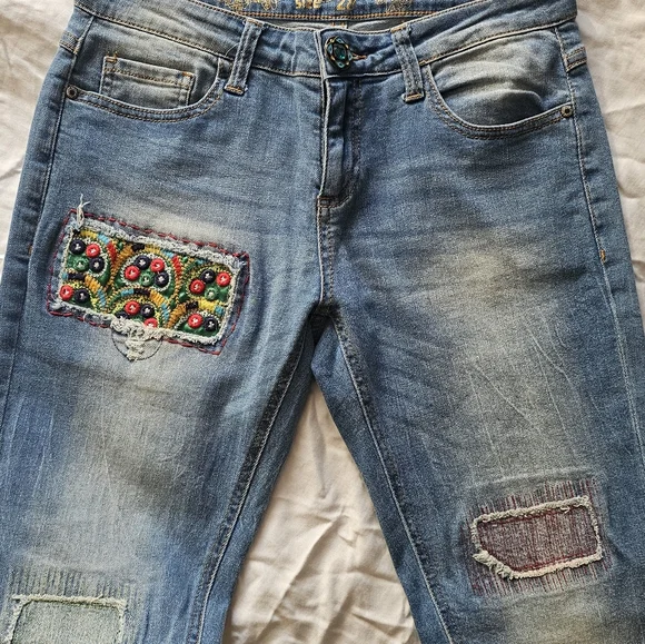 Desigual Pakaian Jada Wanita Embroidered Blue Jeans for Women - Picture 9 of 10